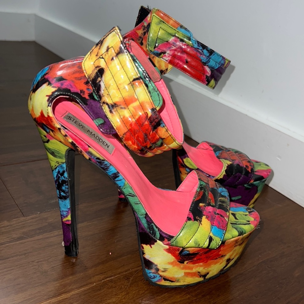 Platform Steve Madden floral heel